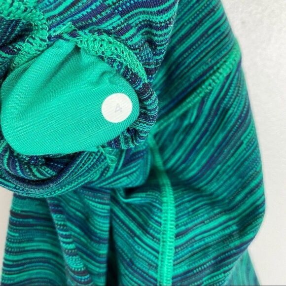 Lululemon Wunder Under Crop High  Rise Cyber Jungle Hero Blue Size 4 - Picture 6 of 7
